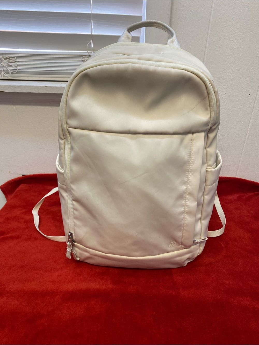 All in motion 17.5" Lifestyle Backpack - Off-White travel bag